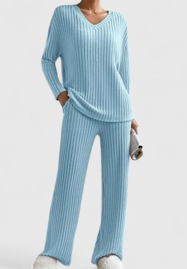 Barbaretta™ V-Neck Ribbed Knit Set